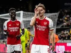 阿森纳英超击败曼联，厄德高建功的简单介绍