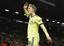 阿森纳英超击败曼联，厄德高建功的简单介绍